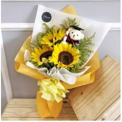 Graduation Bouquet 02 (3 Sunflower + 2 Bear)