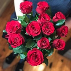 True Romance 12 Red Roses