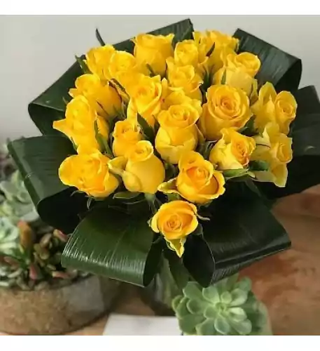 20 Yellow Roses