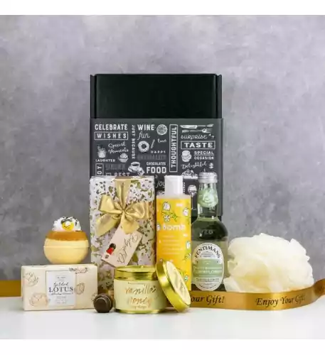 A Touch of Glamour Pamper Hamper