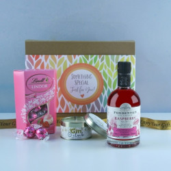 Raspberry Moments Gin Lover Hamper