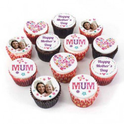 12 Mum and Hearts Cupcakes