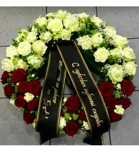 Wreath with white and red roses
