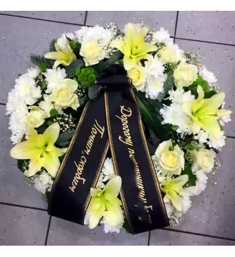Wreath with white flowers: Calla and Roses-2