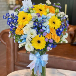 'Daisies & Blooms' Flower Vase