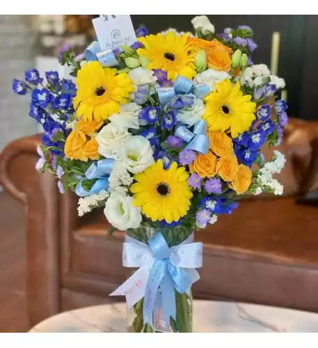 'Daisies & Blooms' Flower Vase