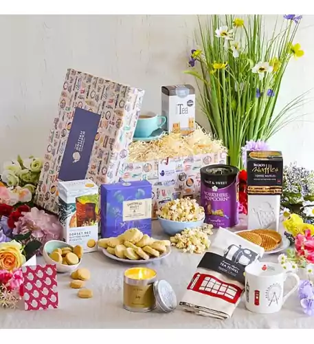 British Treats & Homeware Hamper British Treats & Homeware Hamper