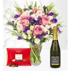 Wild and Wonderful with Fizz & Chocolates (Standard)