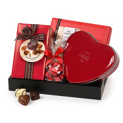 Corne Port-Royal: Chocolate Love Gift Basket Corne Port-Royal: Chocolate Love Gift Basket