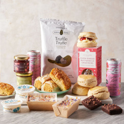 Afternoon Tea Picnic Hamper (Tea for Two) Afternoon Tea Picnic Hamper (Tea for Two)