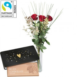 3 Red Fairtrade Max Havelaar-Roses with greenery and Munz bar of chocolate Heart
