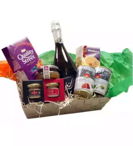 Aperitif basket with Prosecco and goodies