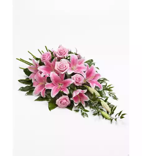Arrangement in pink