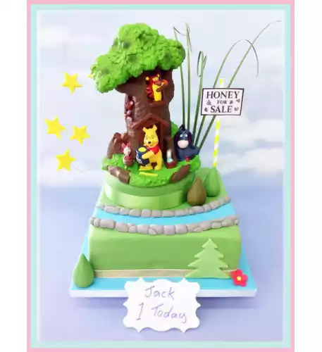 Winnie The Pooh Cake