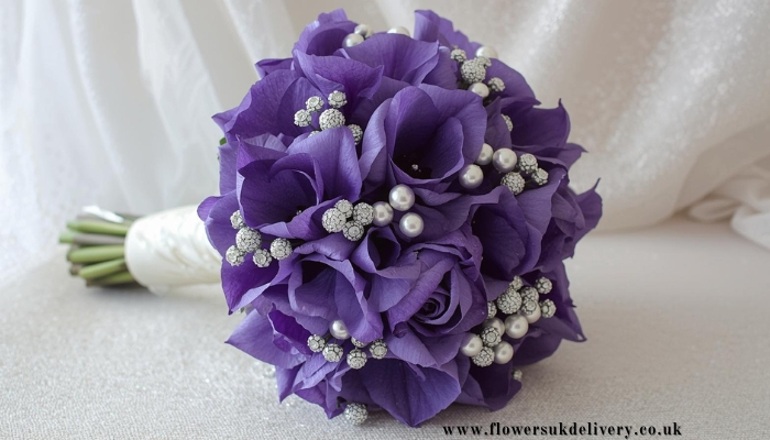 Send anniversary gifts UK flowers online delivery service